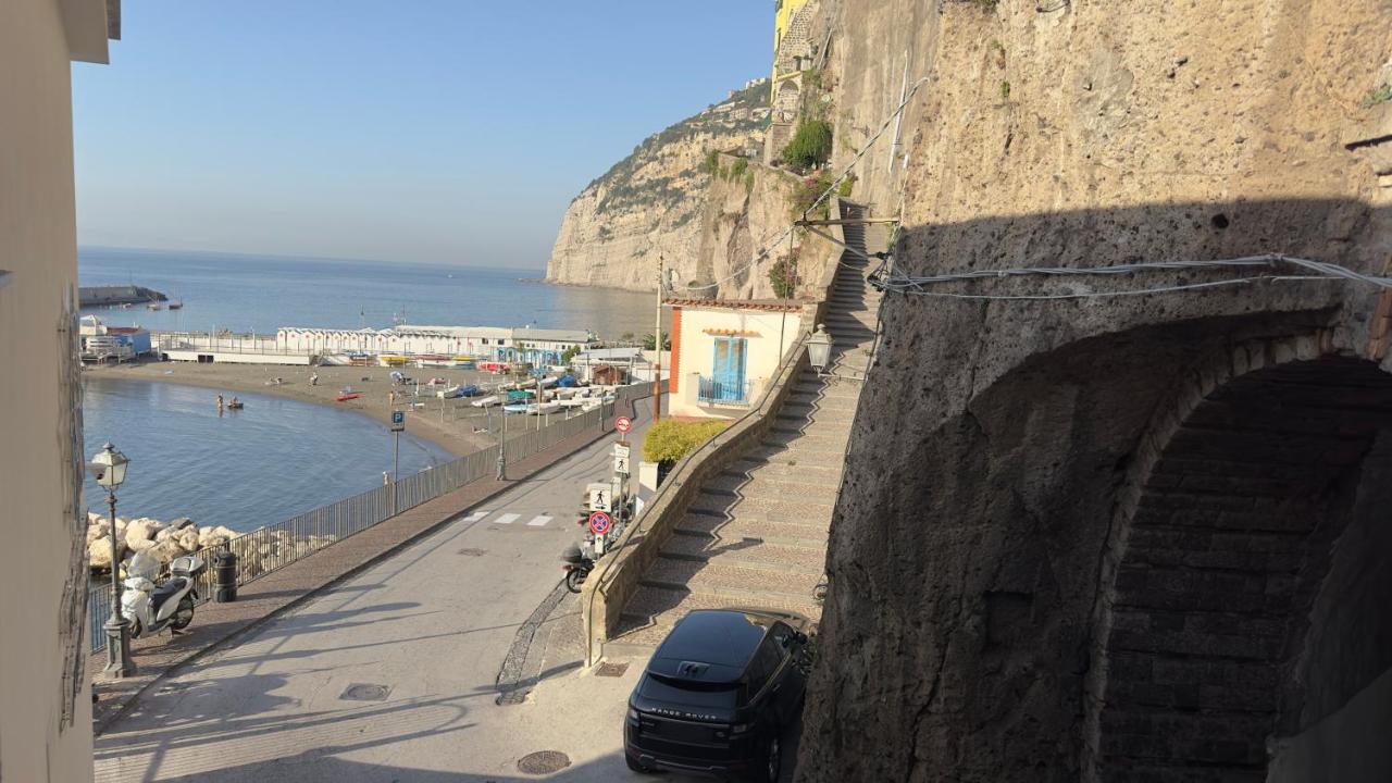 Hotel Giosue' A Mare Sorrento Meta Eksteriør billede